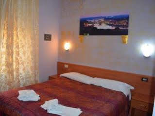 Domus Ferruccio Gjestgiverier 2*