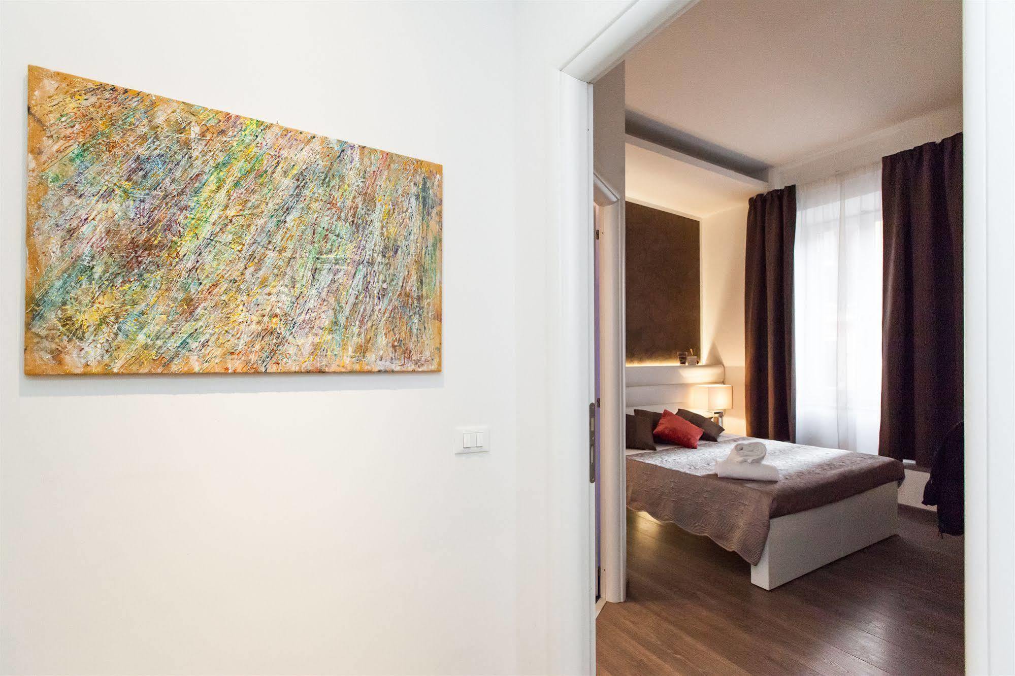 Alojamento de Acomodação e Pequeno-almoço Town House Fontana Di Trevi 3*