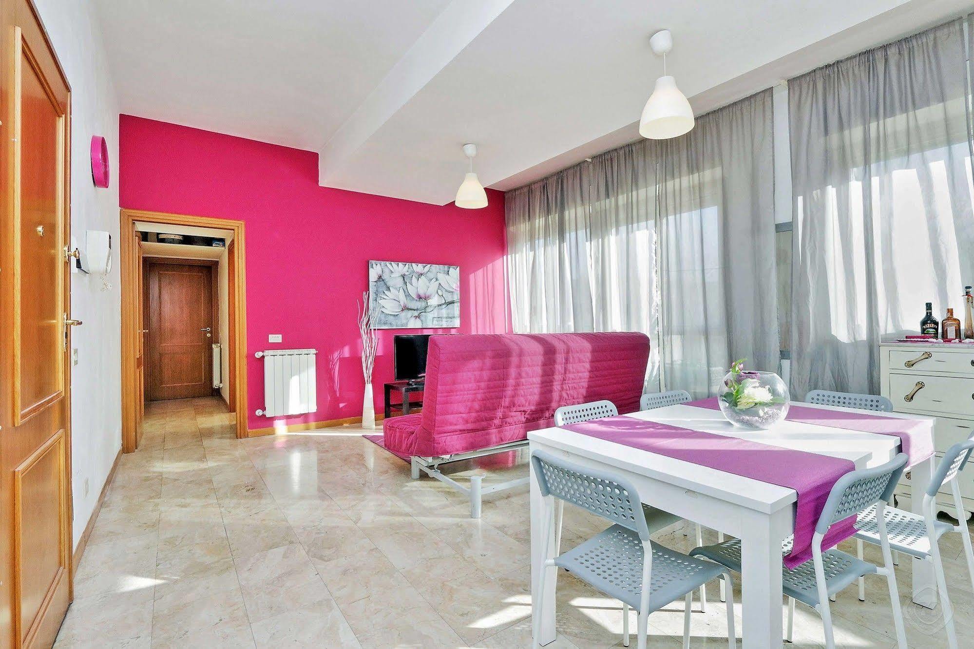 Colosseum Area - Manzoni * Roma