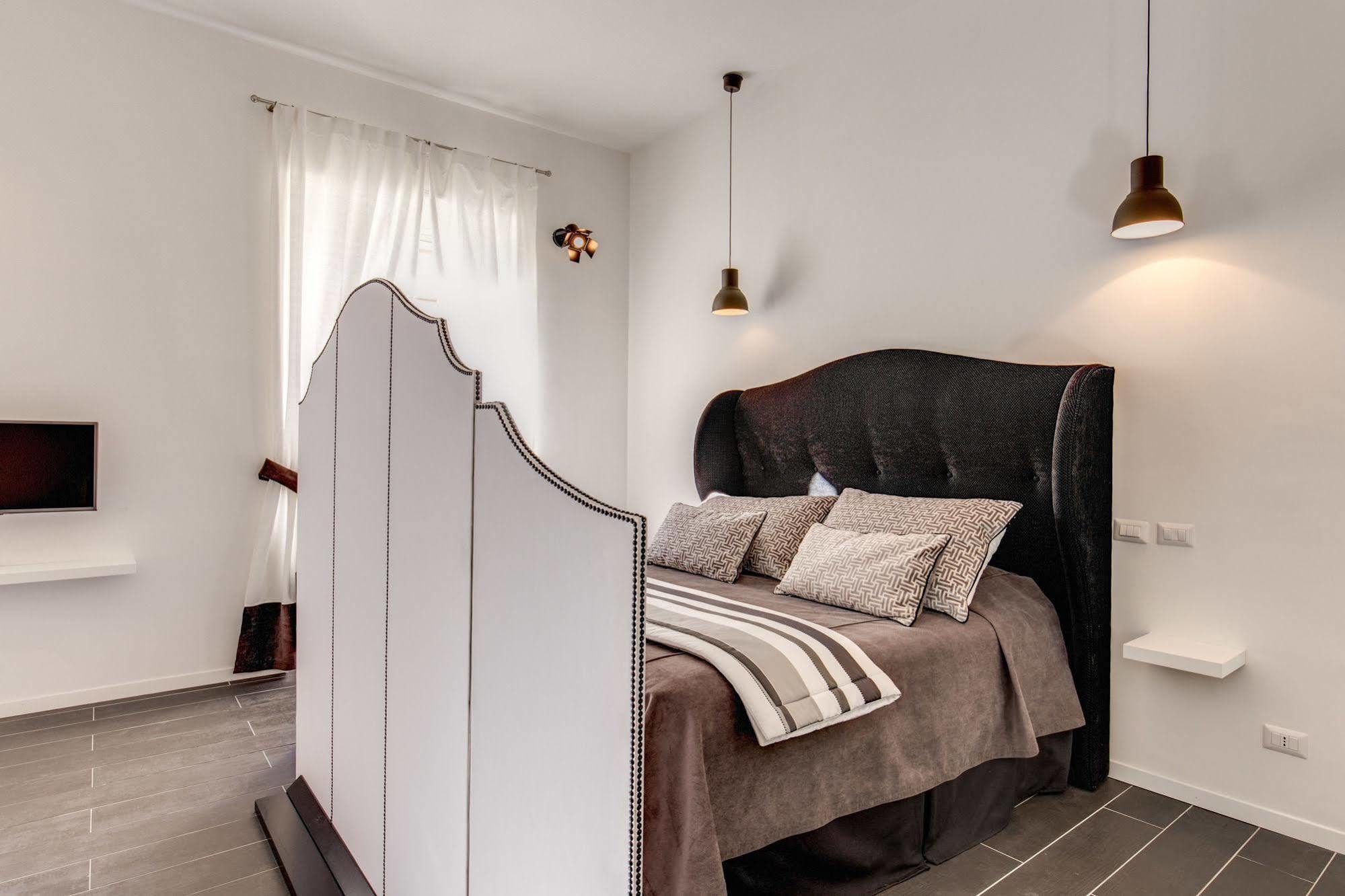 Residenza Bourbon Affittacamere 3*