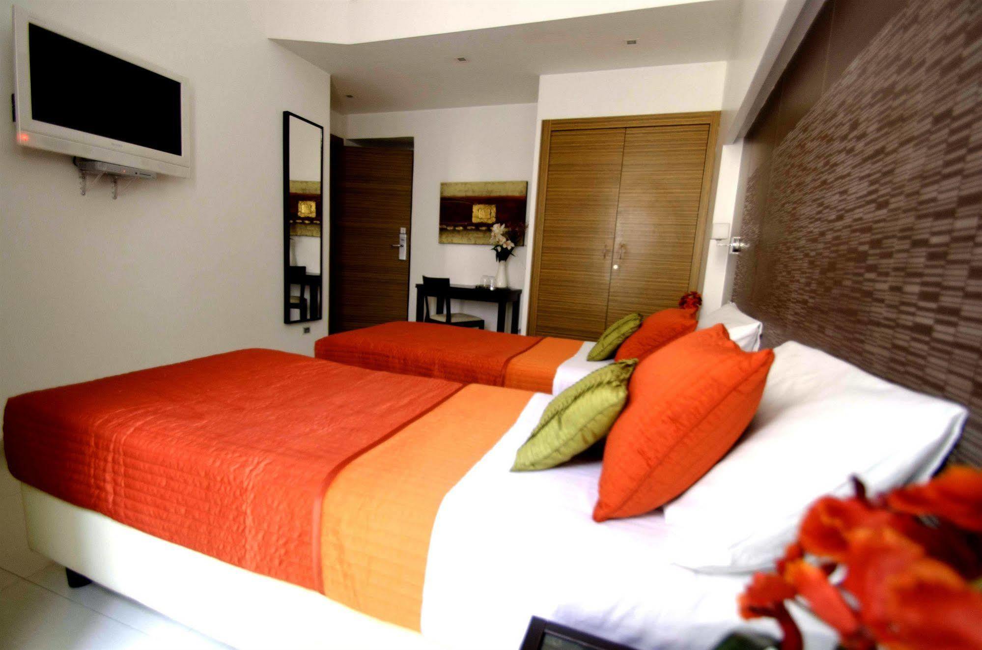 Interno 5