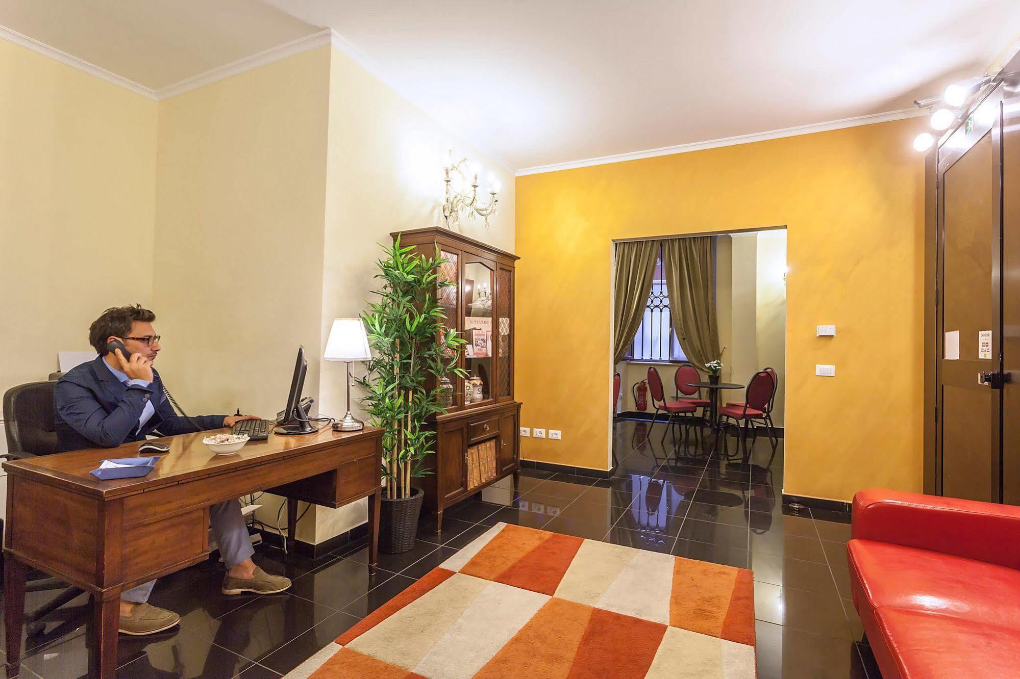 Hotell Regina Giovanna Roma