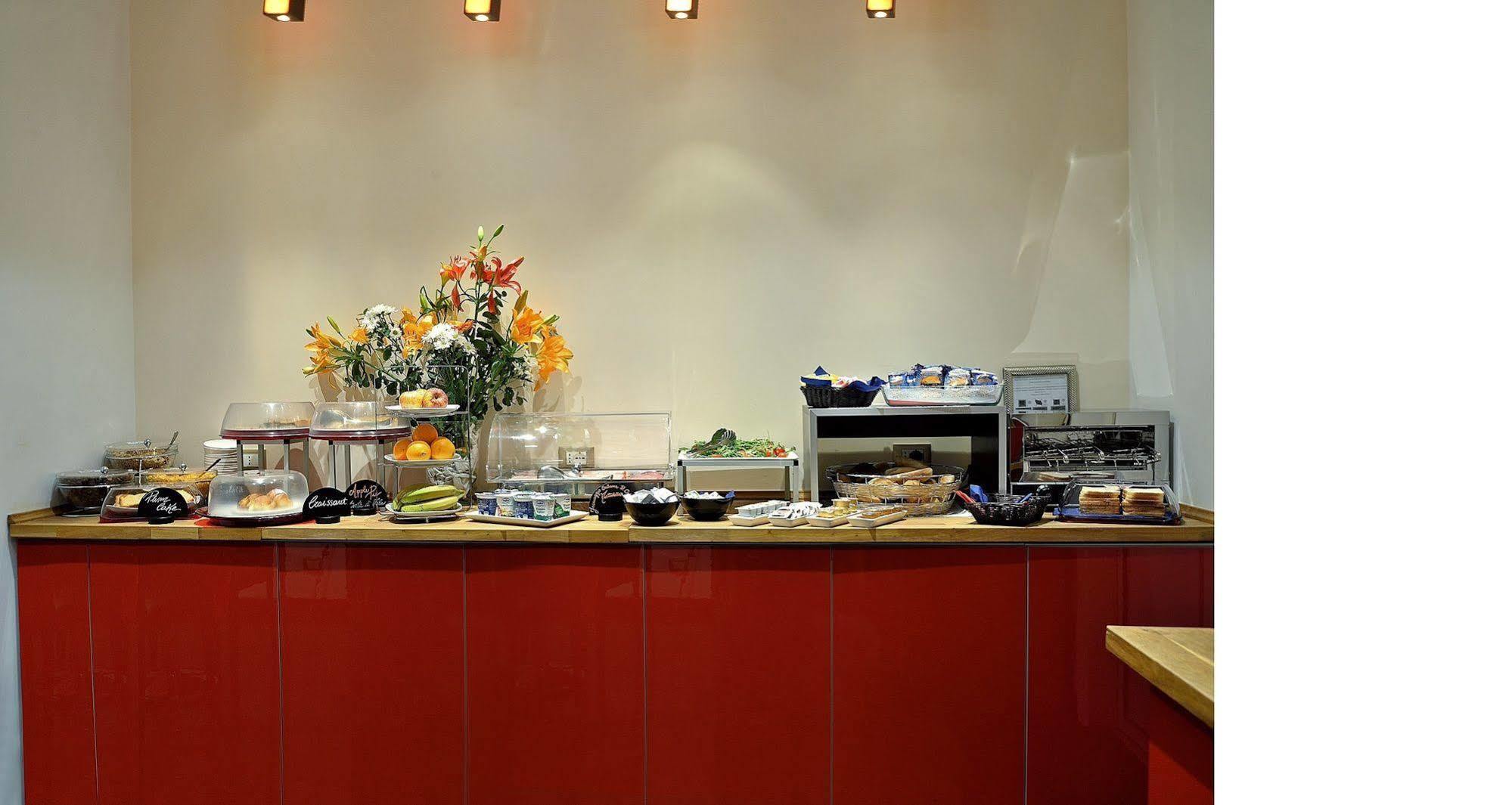 Hotel Catone District 3*