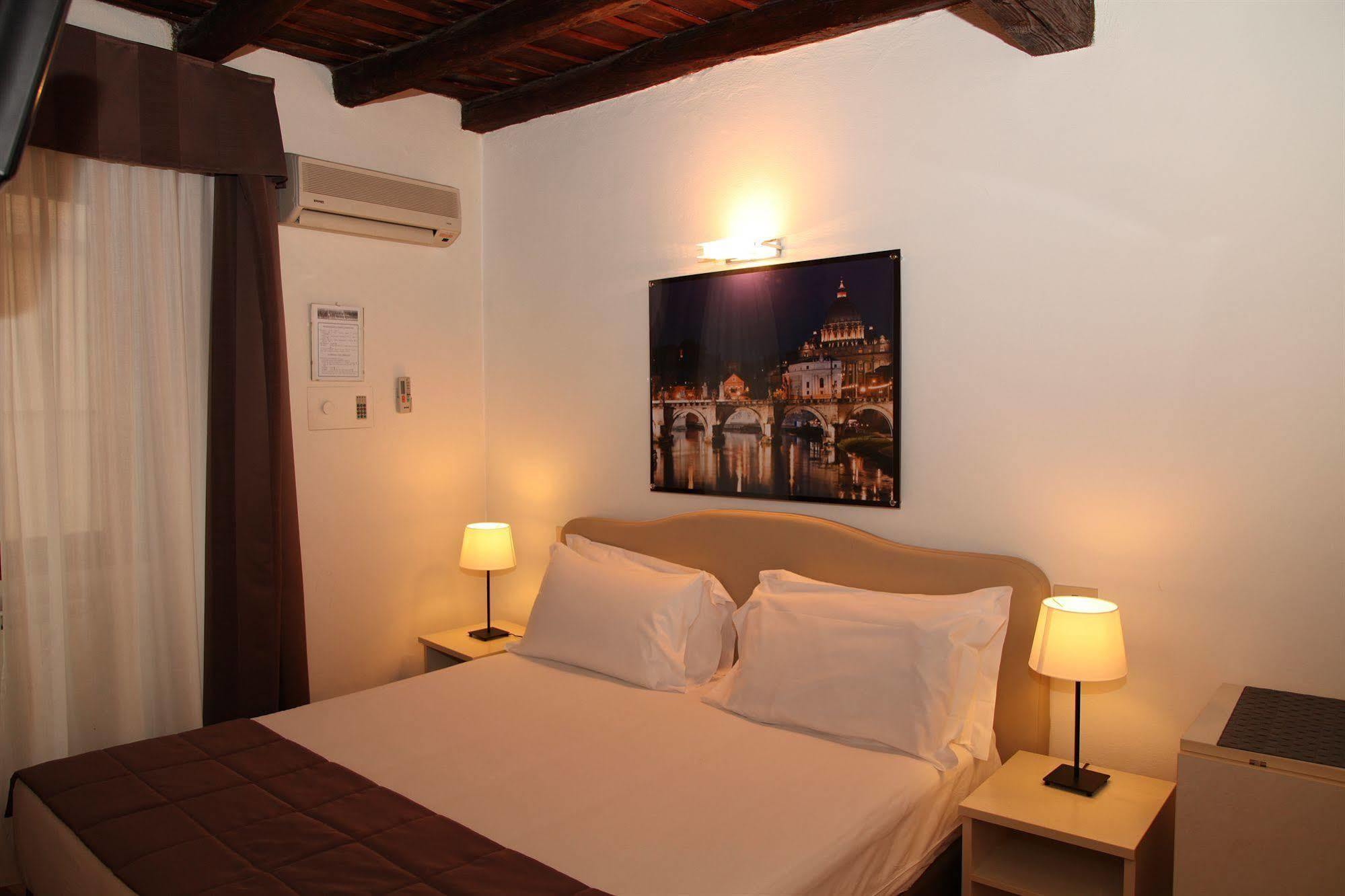 Navonapt 3* Roma