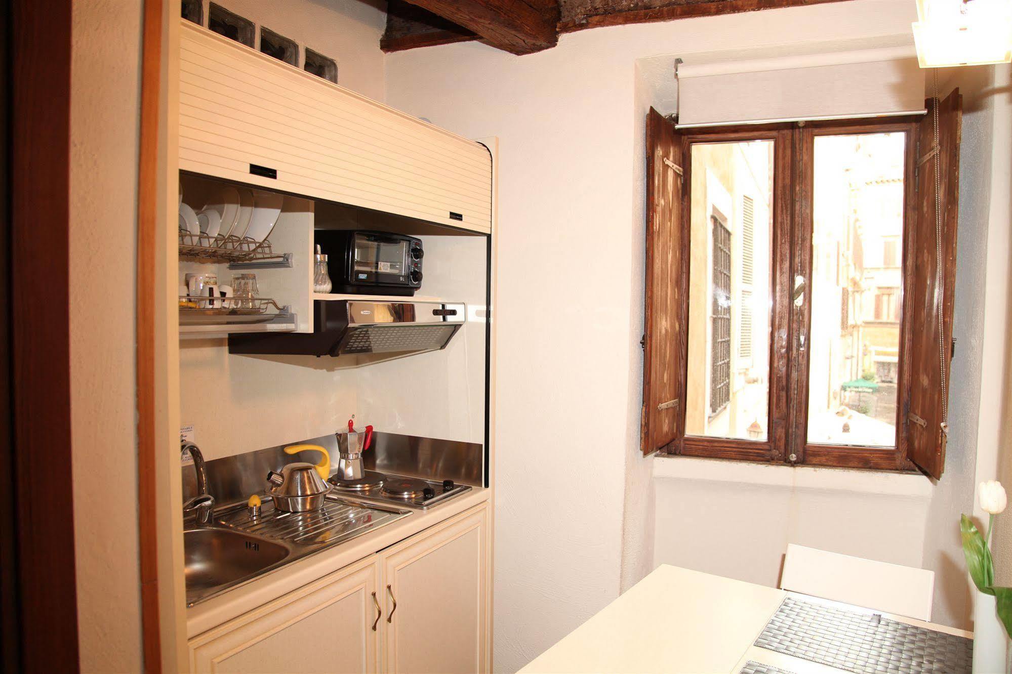 Hotel Navonapt 3*