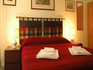 Alojamento de Acomodação e Pequeno-almoço Orti Di Trastevere 3*