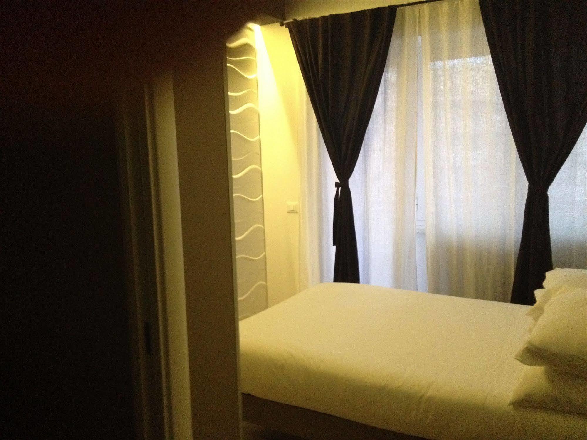 Bed and breakfast Living 2*