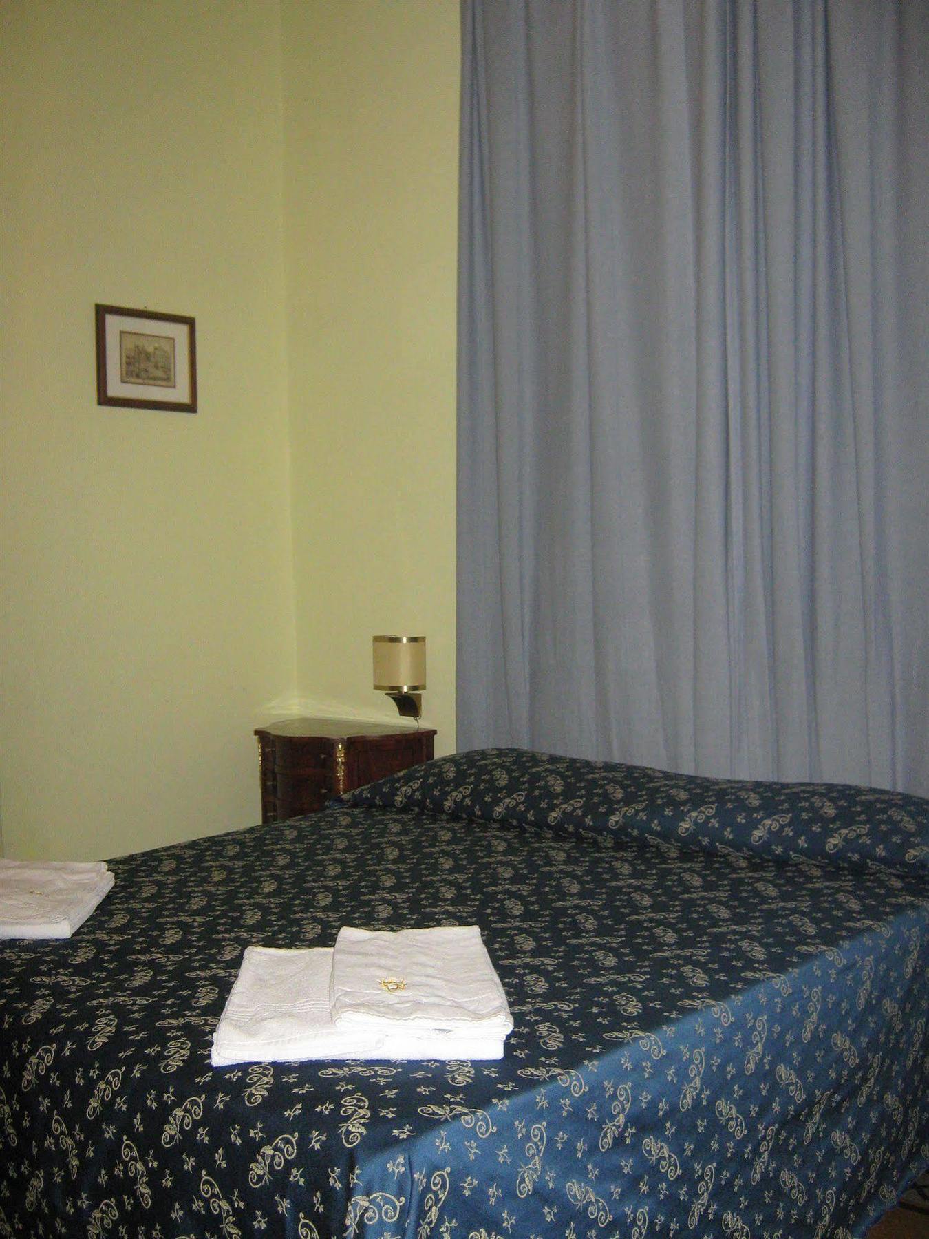 Ferraro Hotel 2*