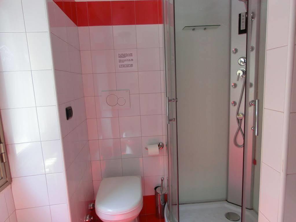 Reale House 2* Rom