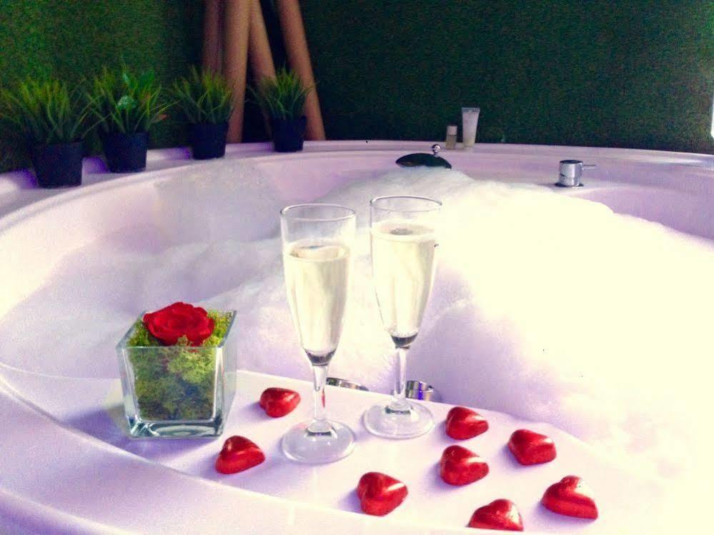 Jacuzzi