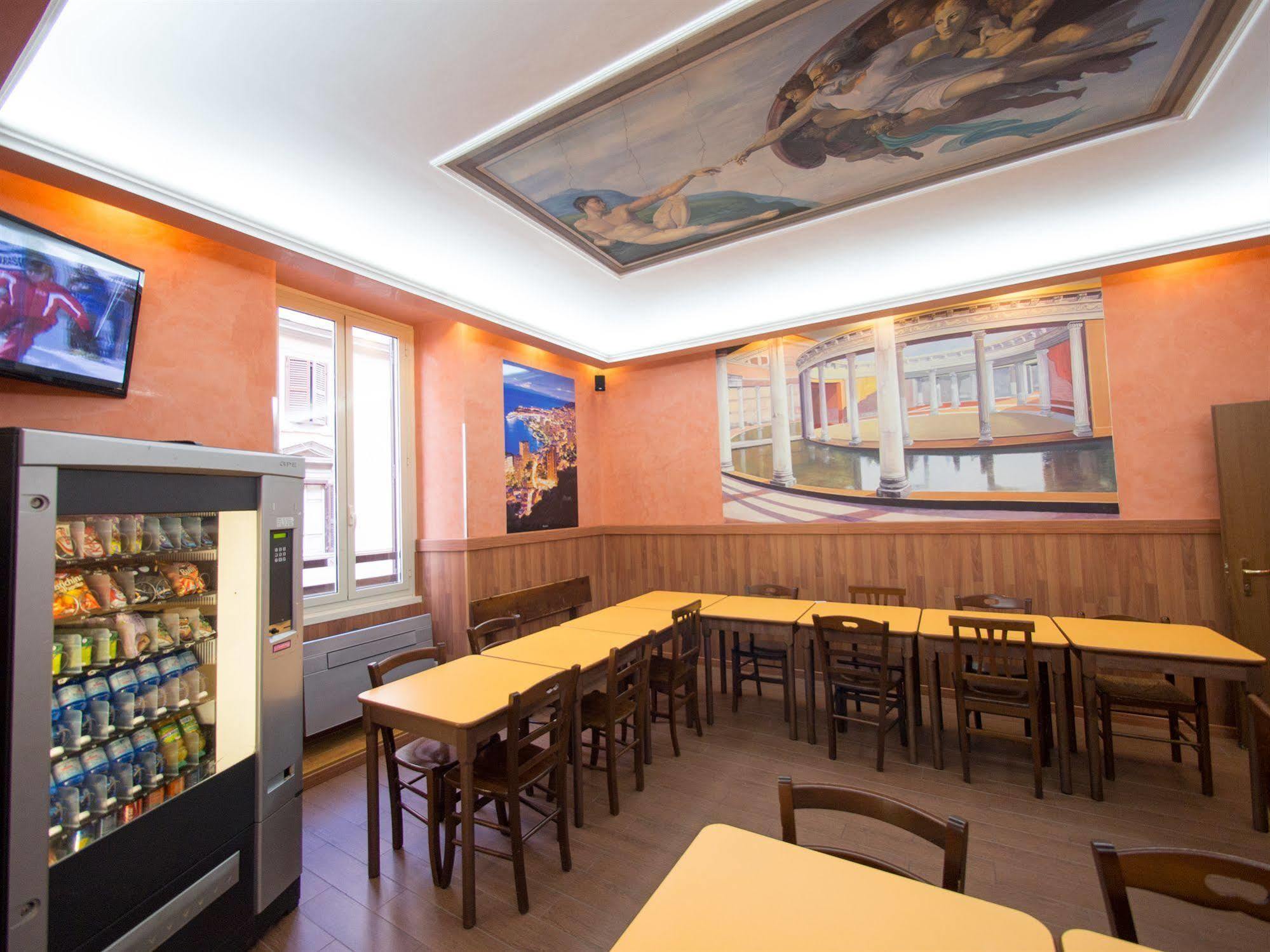 Hostal Alessandro Downtown & Bar Roma