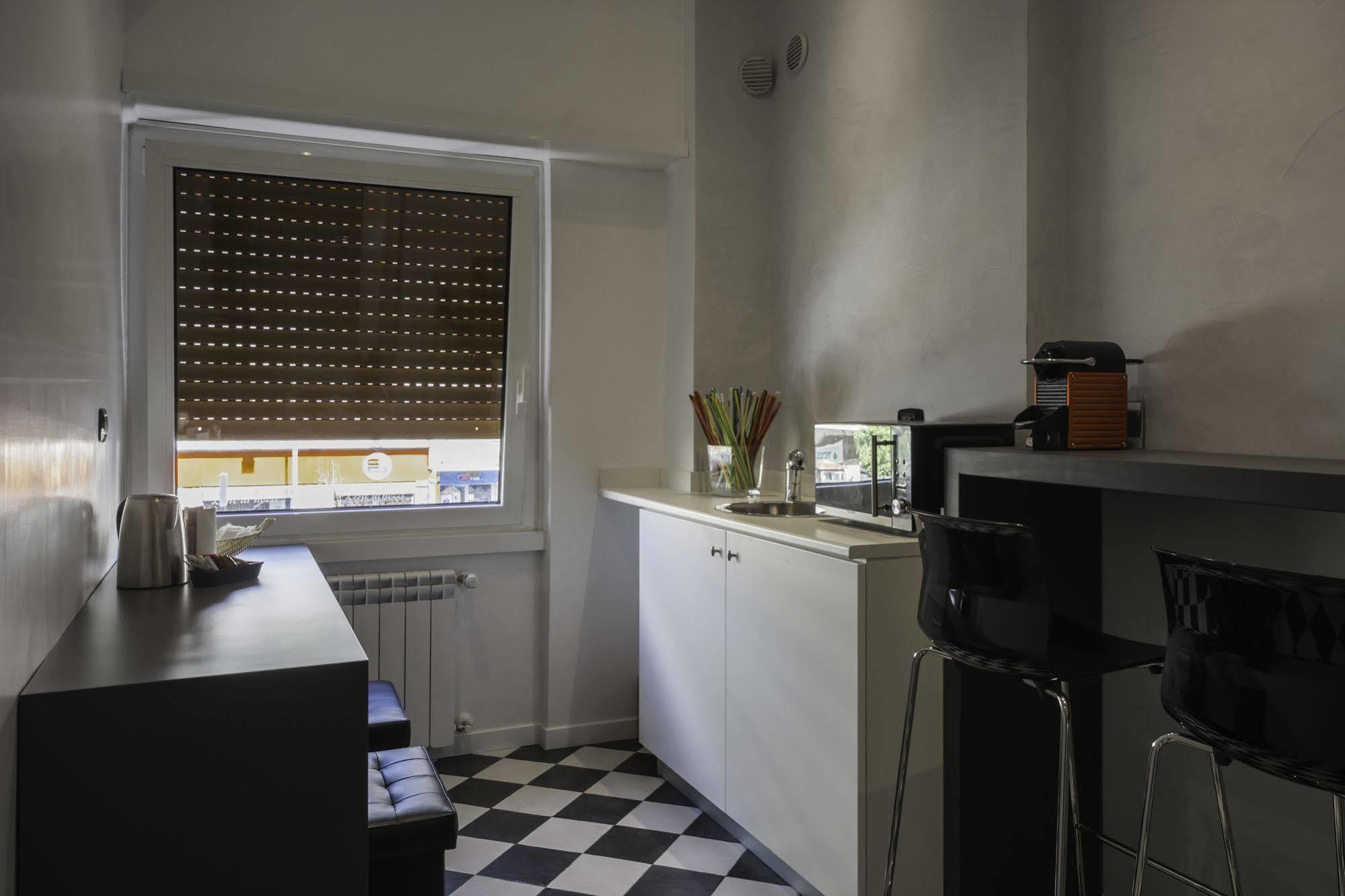 Tiburstation 2 Rom