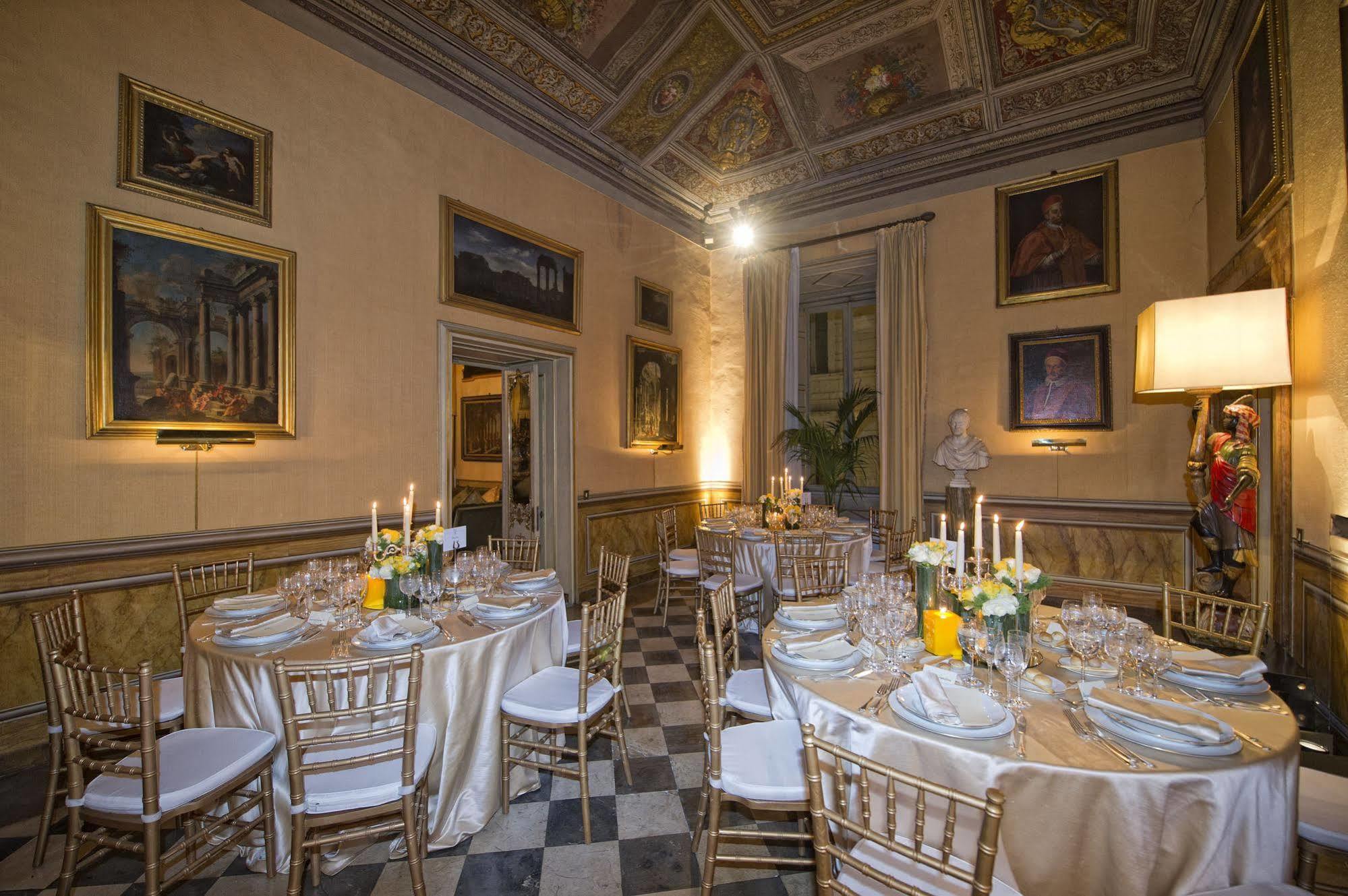 Acomodação com café da manhã  Residenza Ruspoli Bonaparte 4*