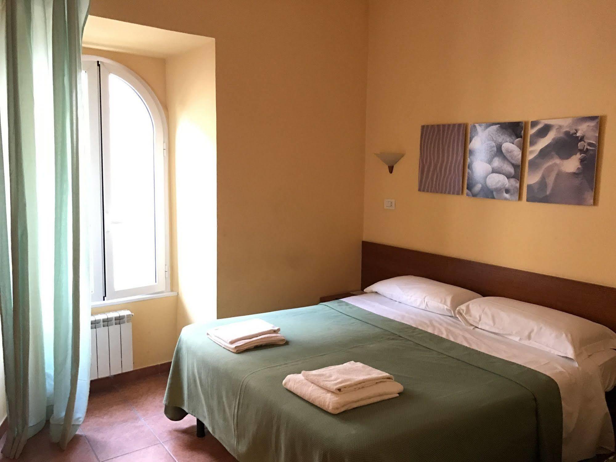 San Daniele Bundi House Affittacamere Roma