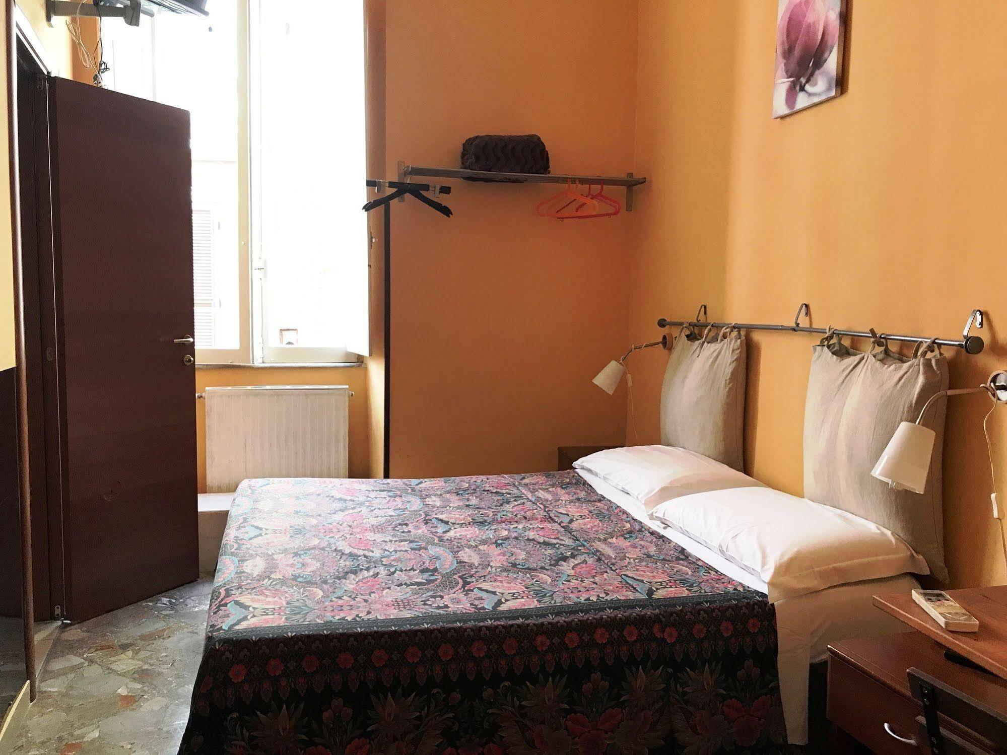 San Daniele Bundi House Affittacamere Roma