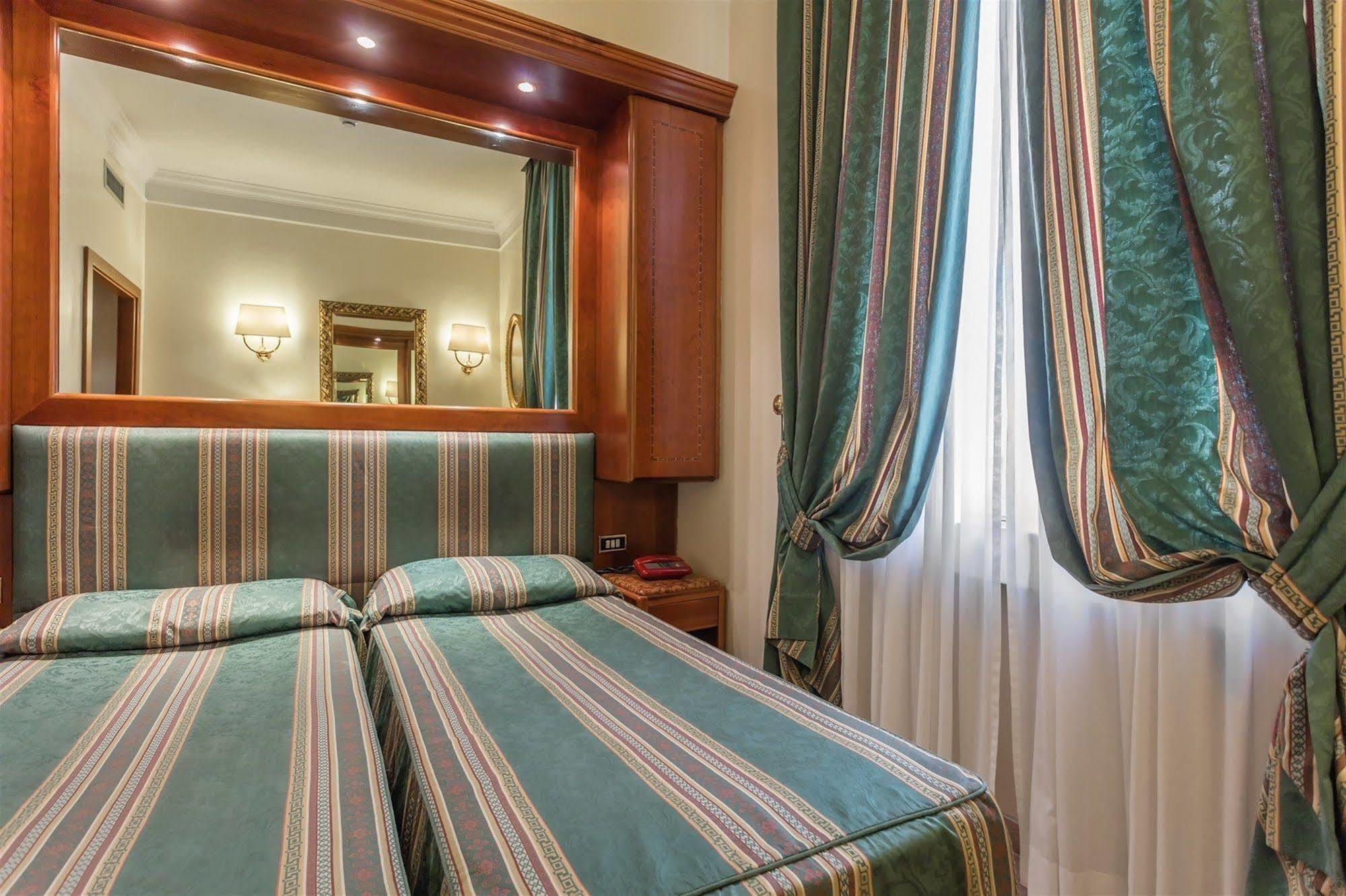 Raeli Regio Hotel Roma