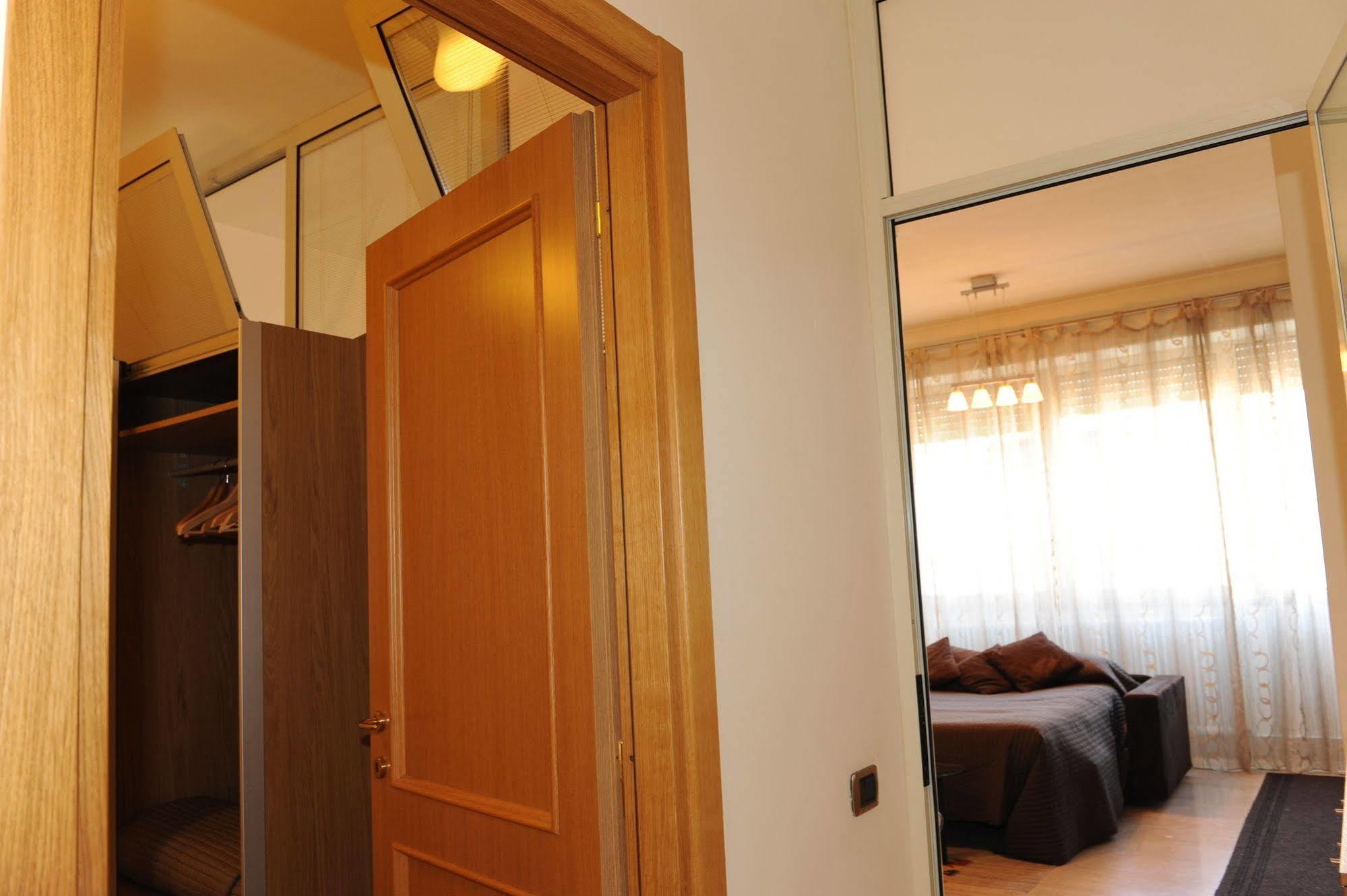 Lux Apartahotel