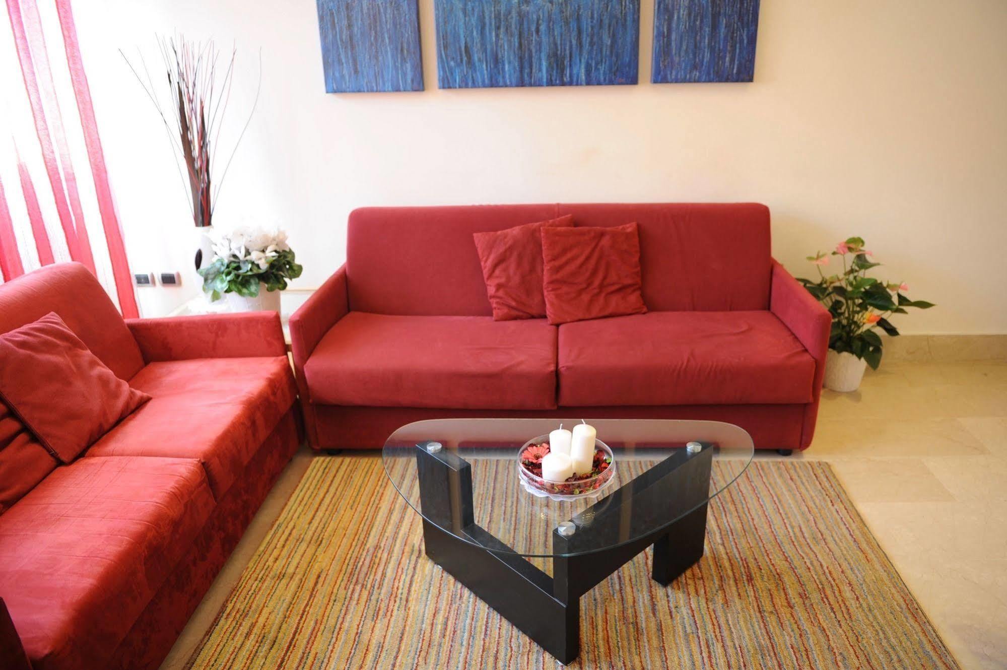 Apart-hotel Lux Roma