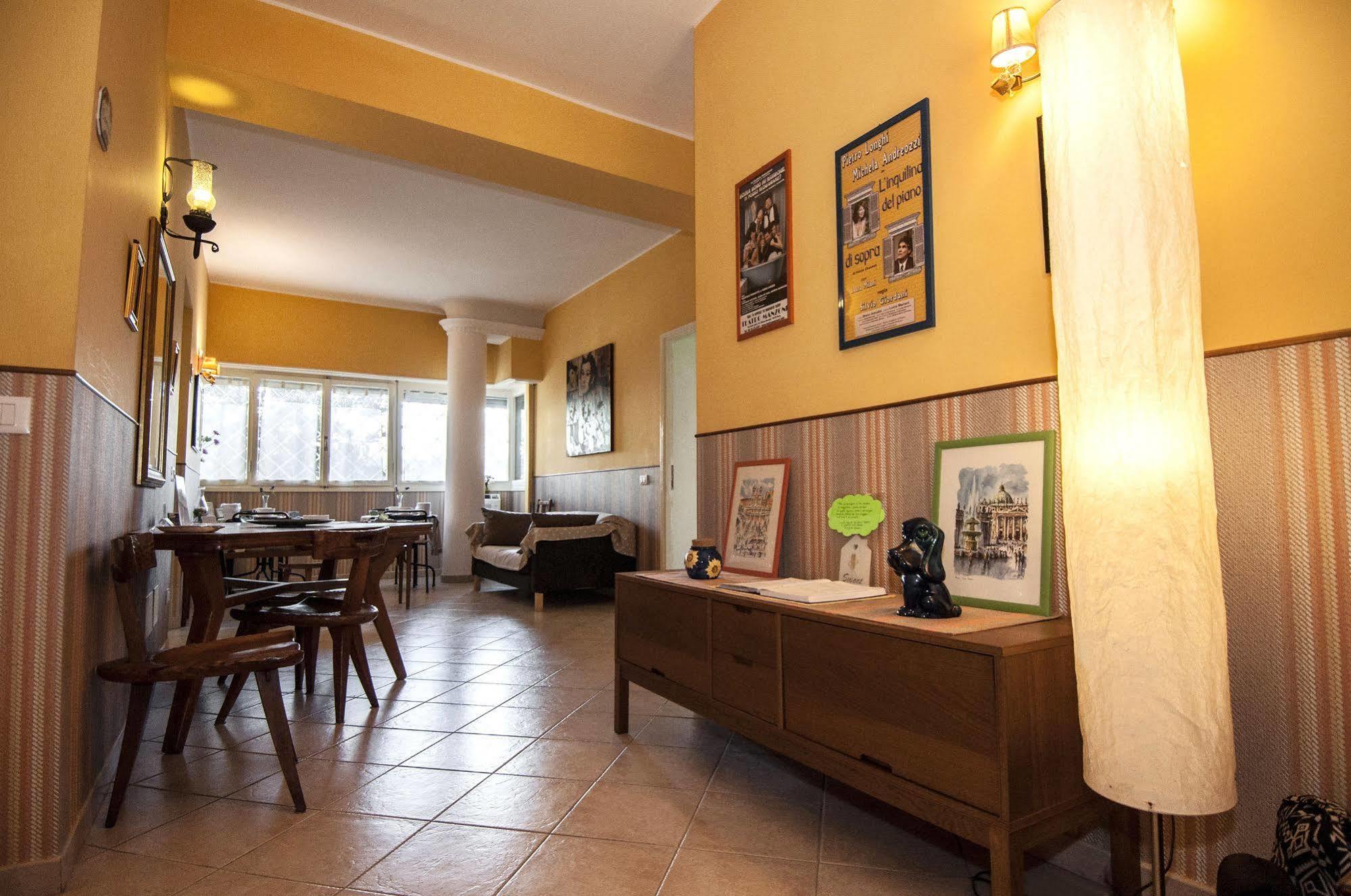 Bed & Breakfast Passeggiate Romane 2*