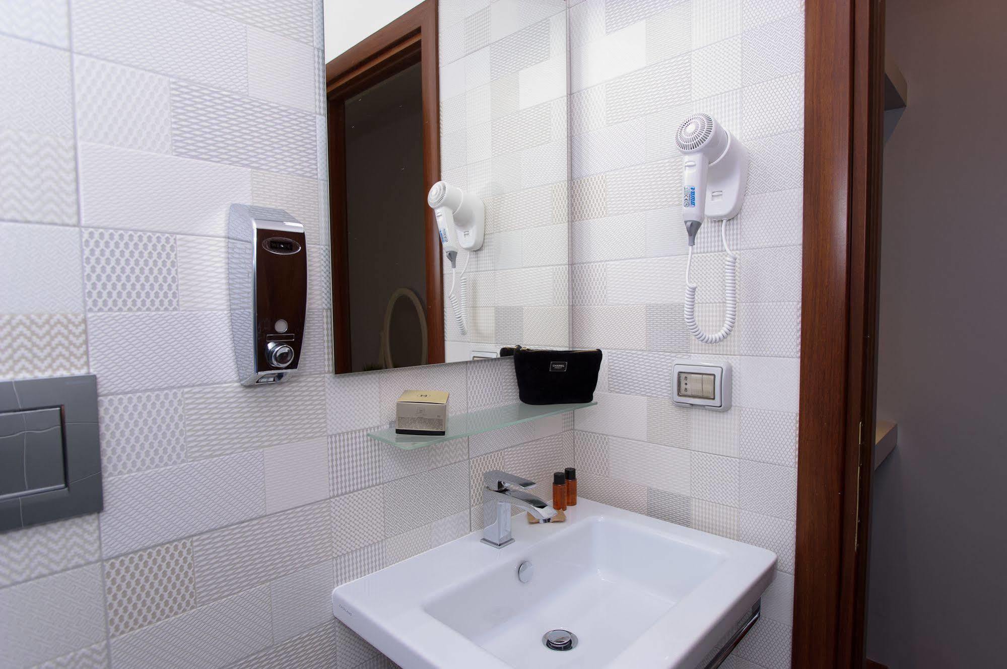 Borghese Executive 3* Roma