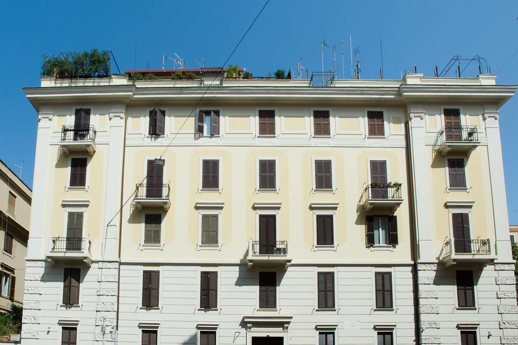 Pensión Borghese Executive