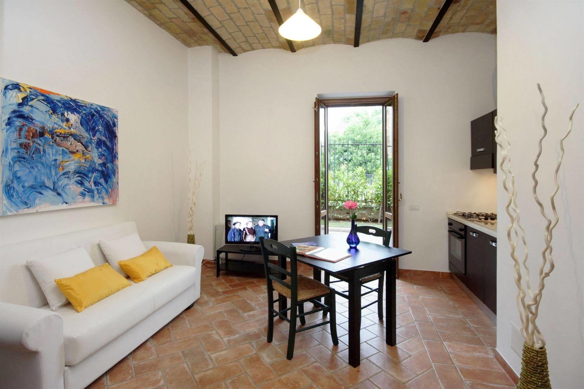 Aparthotel Borgo Papareschi