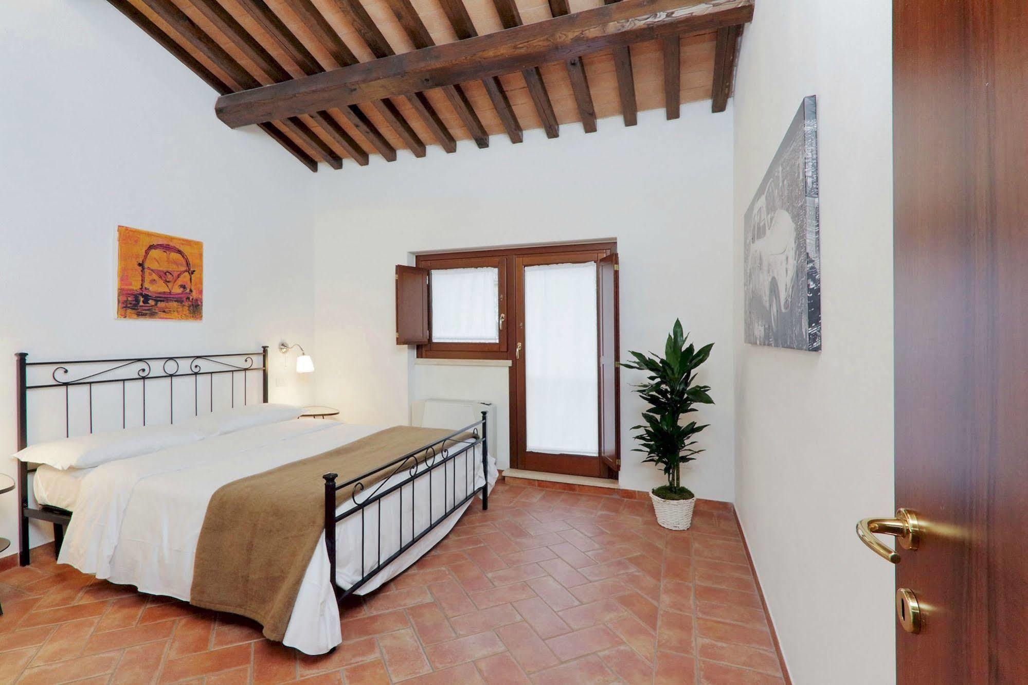 Borgo Papareschi 2*