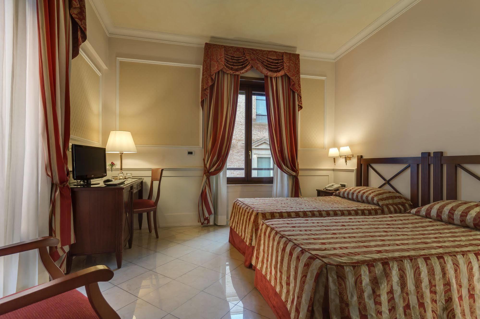 Hotell Palazzo Cardinal Cesi Roma