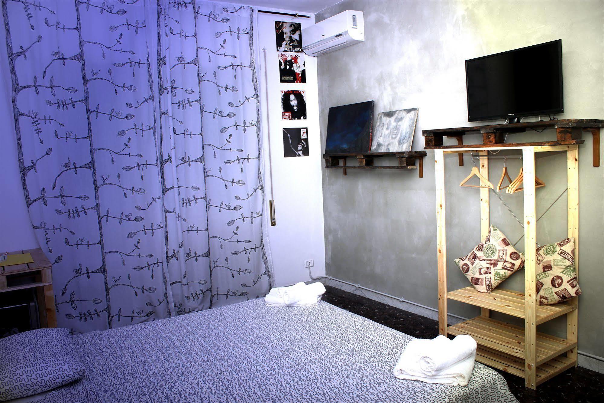 Art & Industry Bed & Breakfast