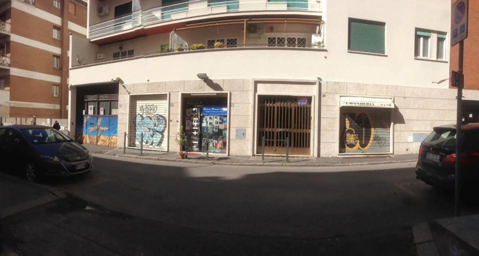 Art & Industry Acomodação com café da manhã  2*