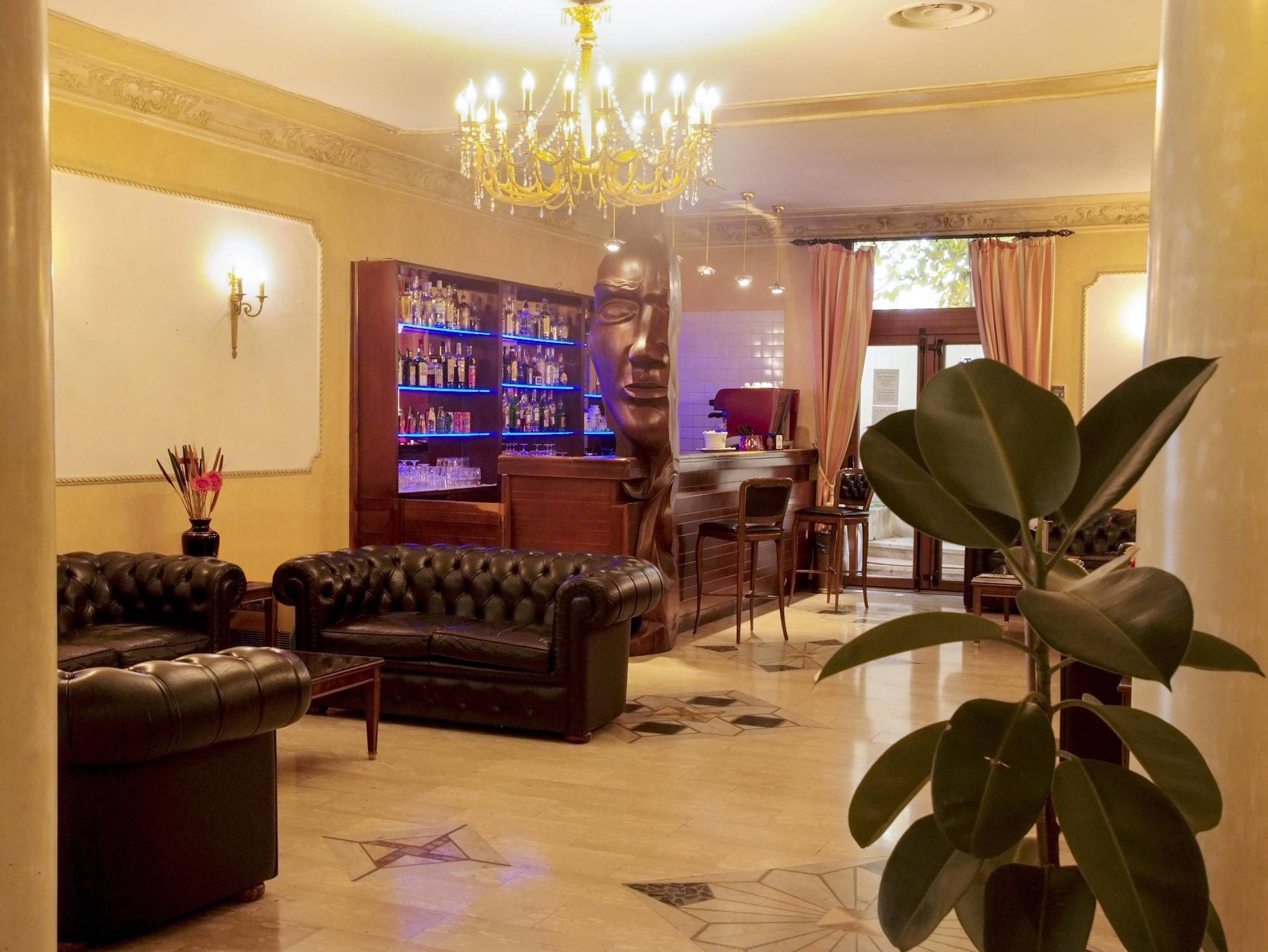 Hotell Rosa 3*