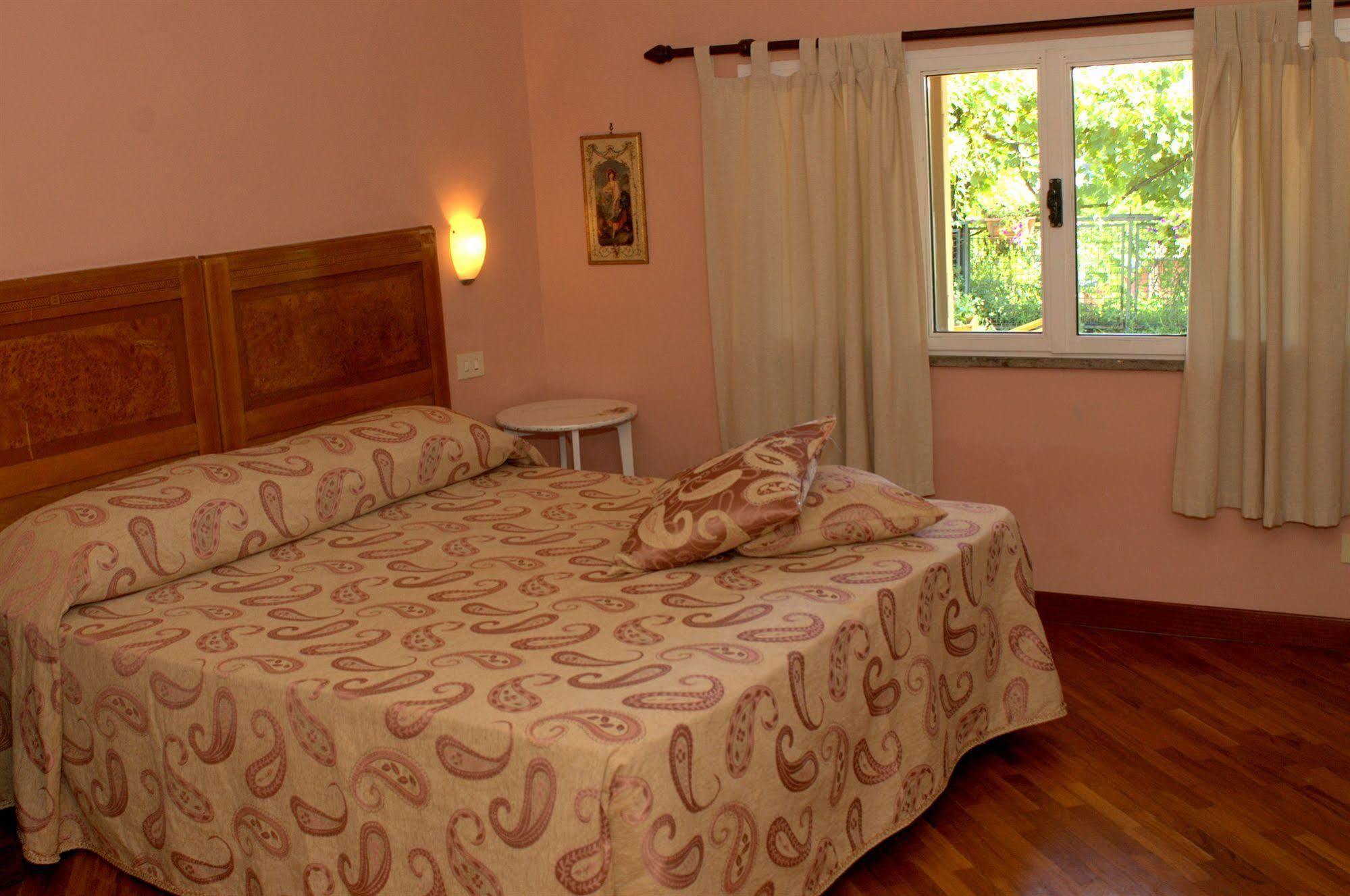 Hotel Orto Di Roma