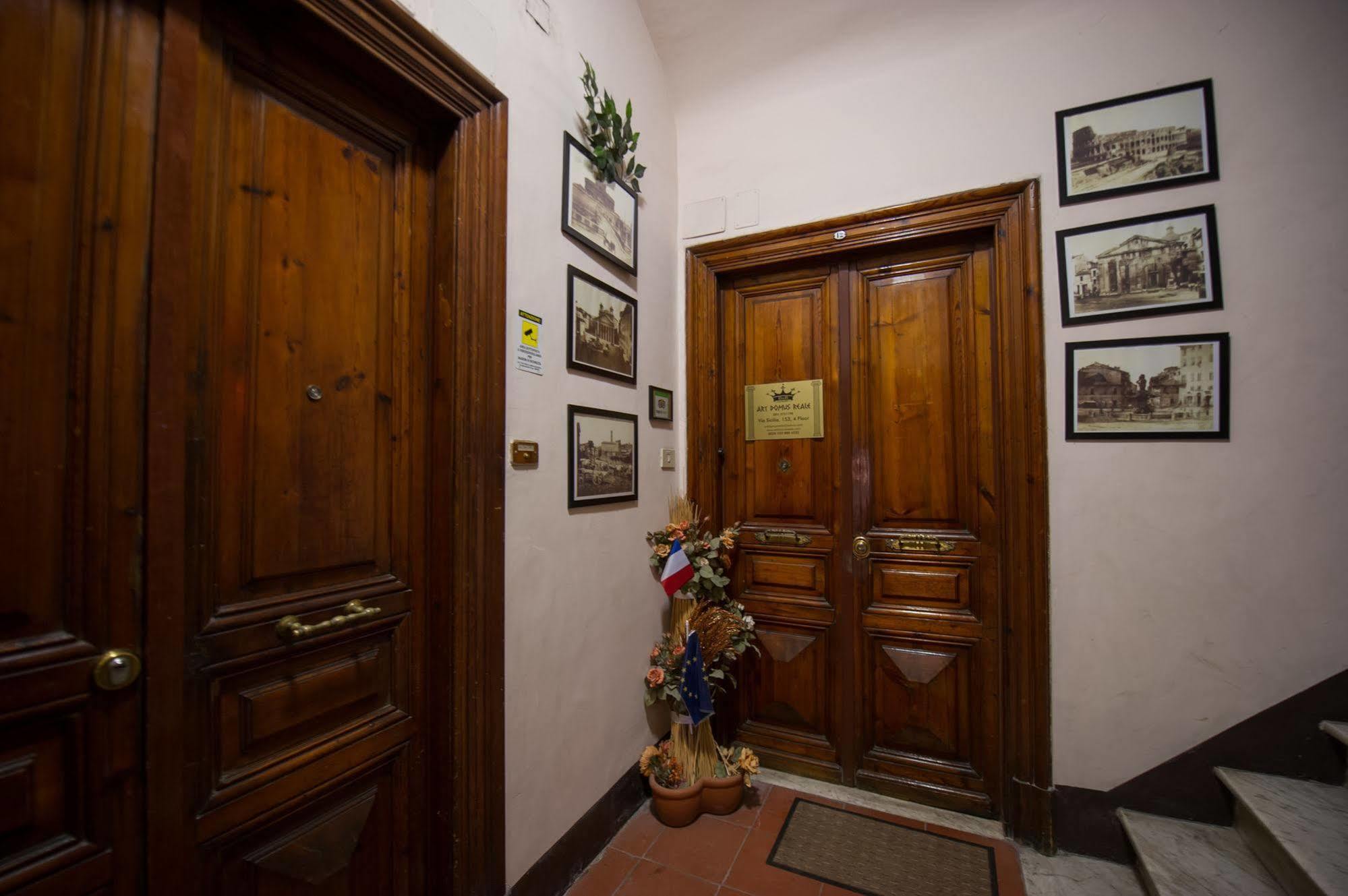 Art Domus Reale Bed & Breakfast