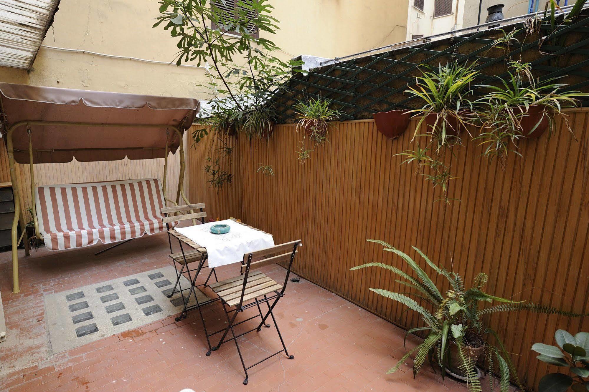 Chain Gallienus Guest house