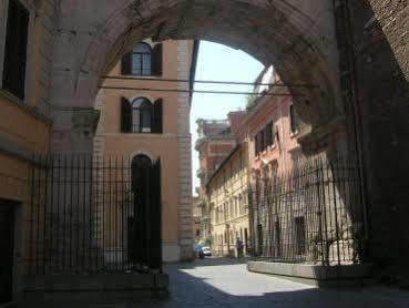 Guest house Chain Gallienus