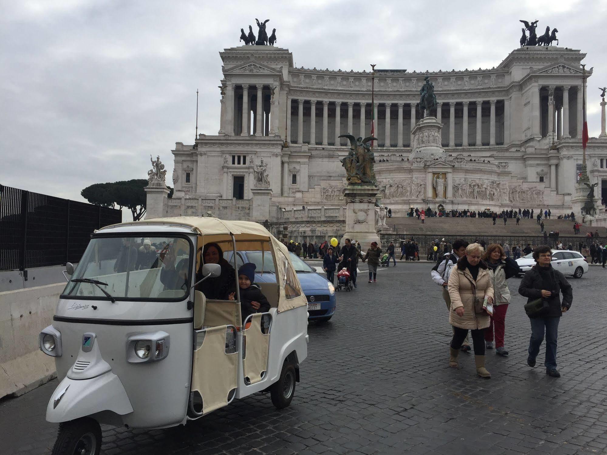 Hotel Trevi 3*