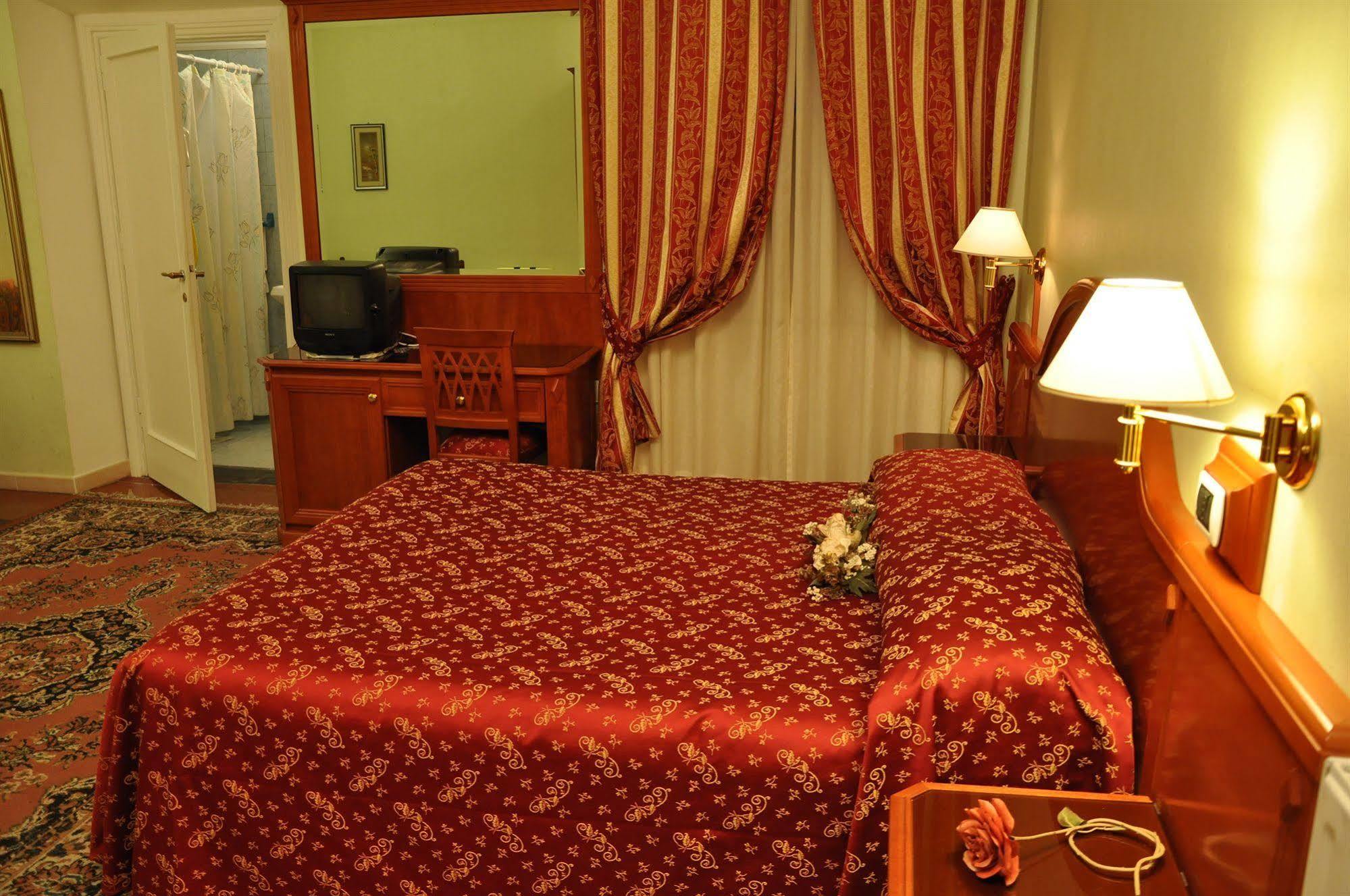 Sandra Hotel Rom