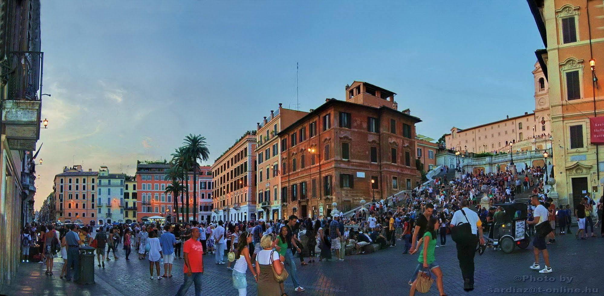 Affittacamere Irooms - Spanish Steps 4*