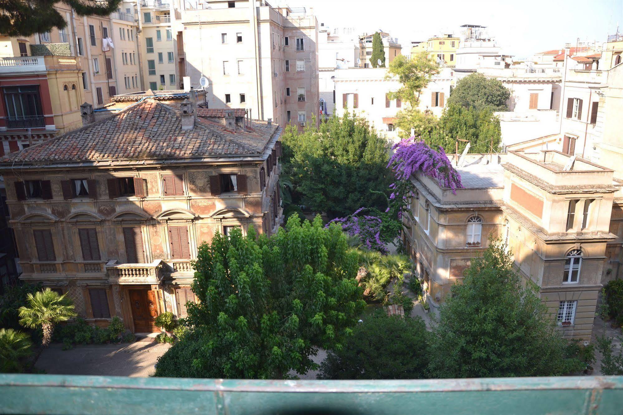 Hotell Lucky House 2*