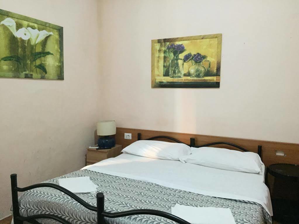 Volturno House Hostal