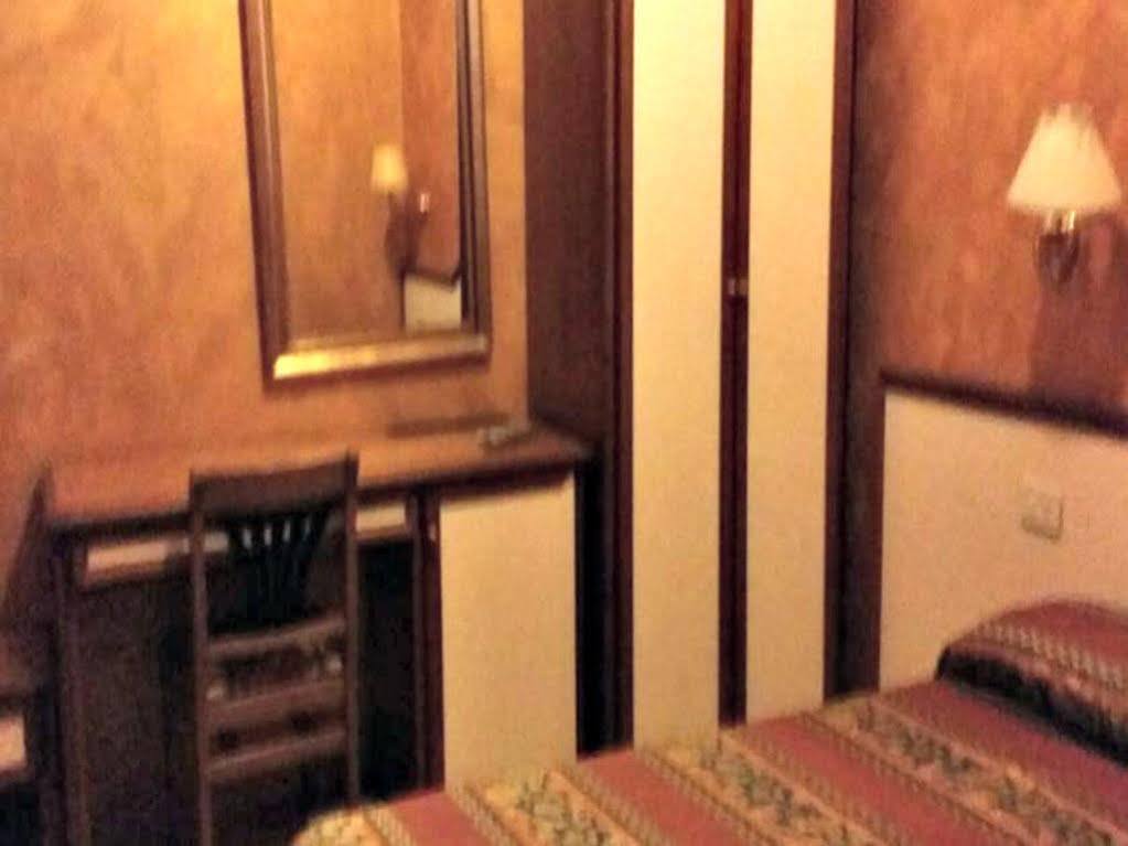 Hotell Lella 2*