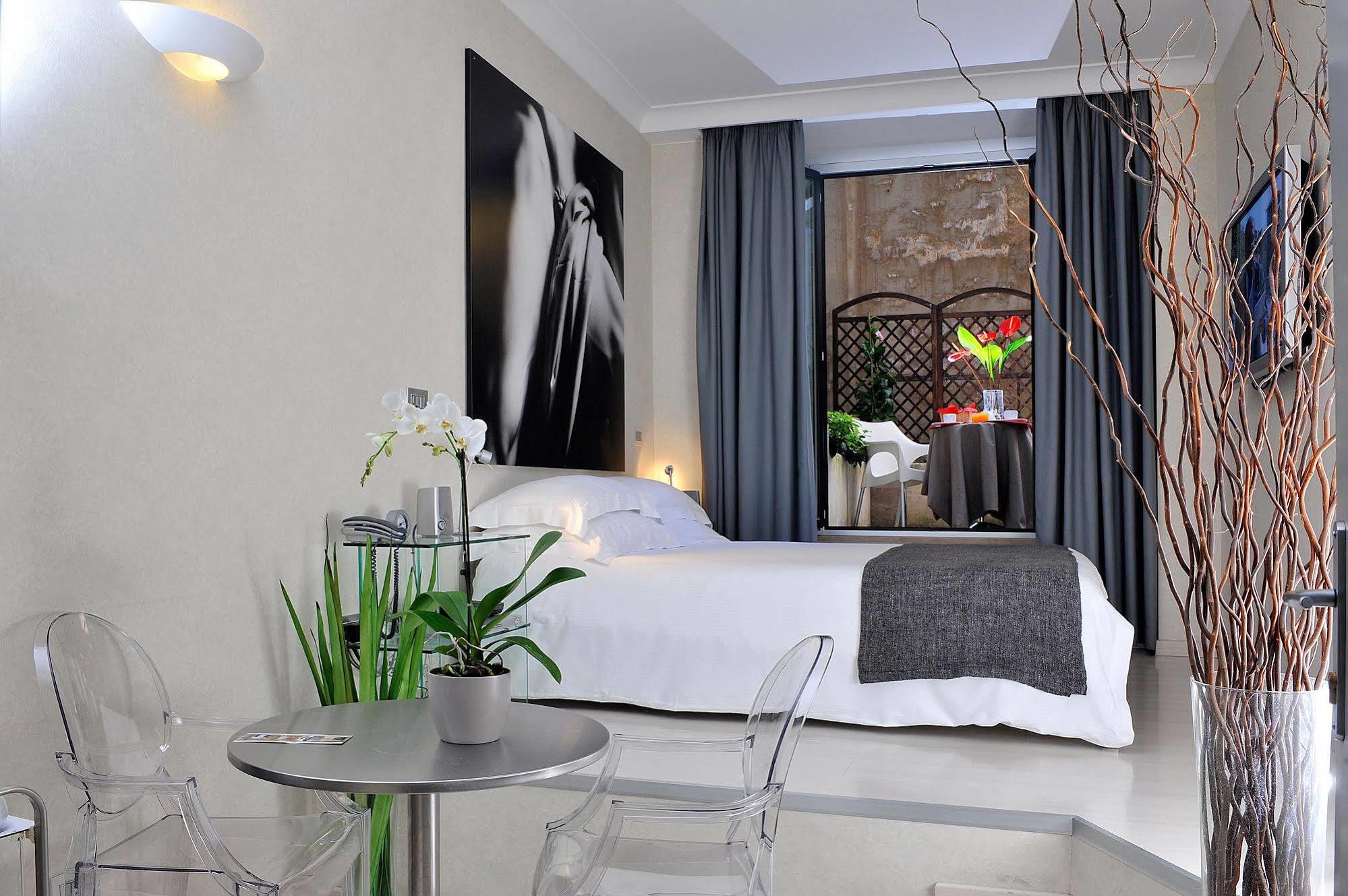 Pantheon Guest house Rome