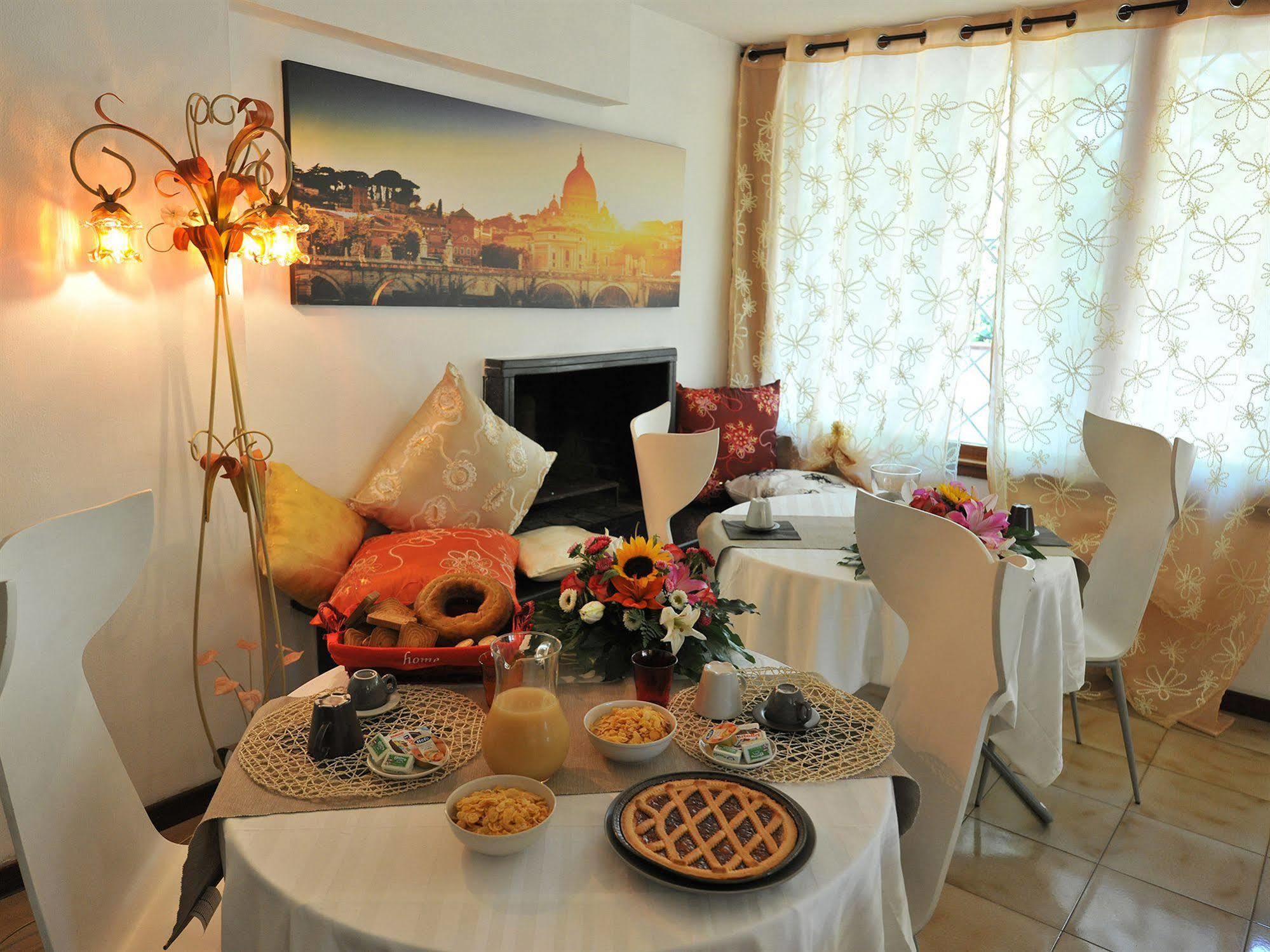 Bed & Breakfast Domus Domiziana 2*