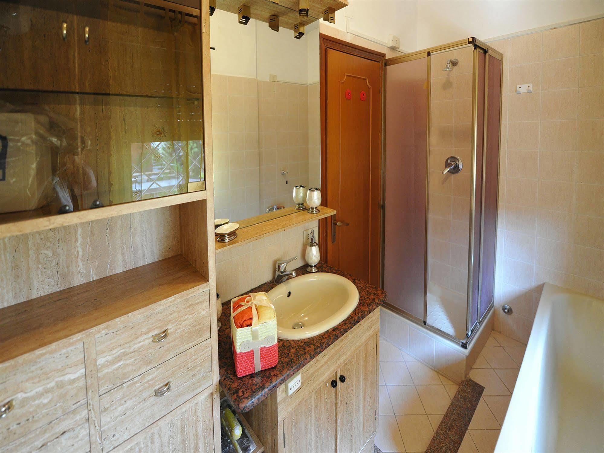 Domus Domiziana Bed & Breakfast