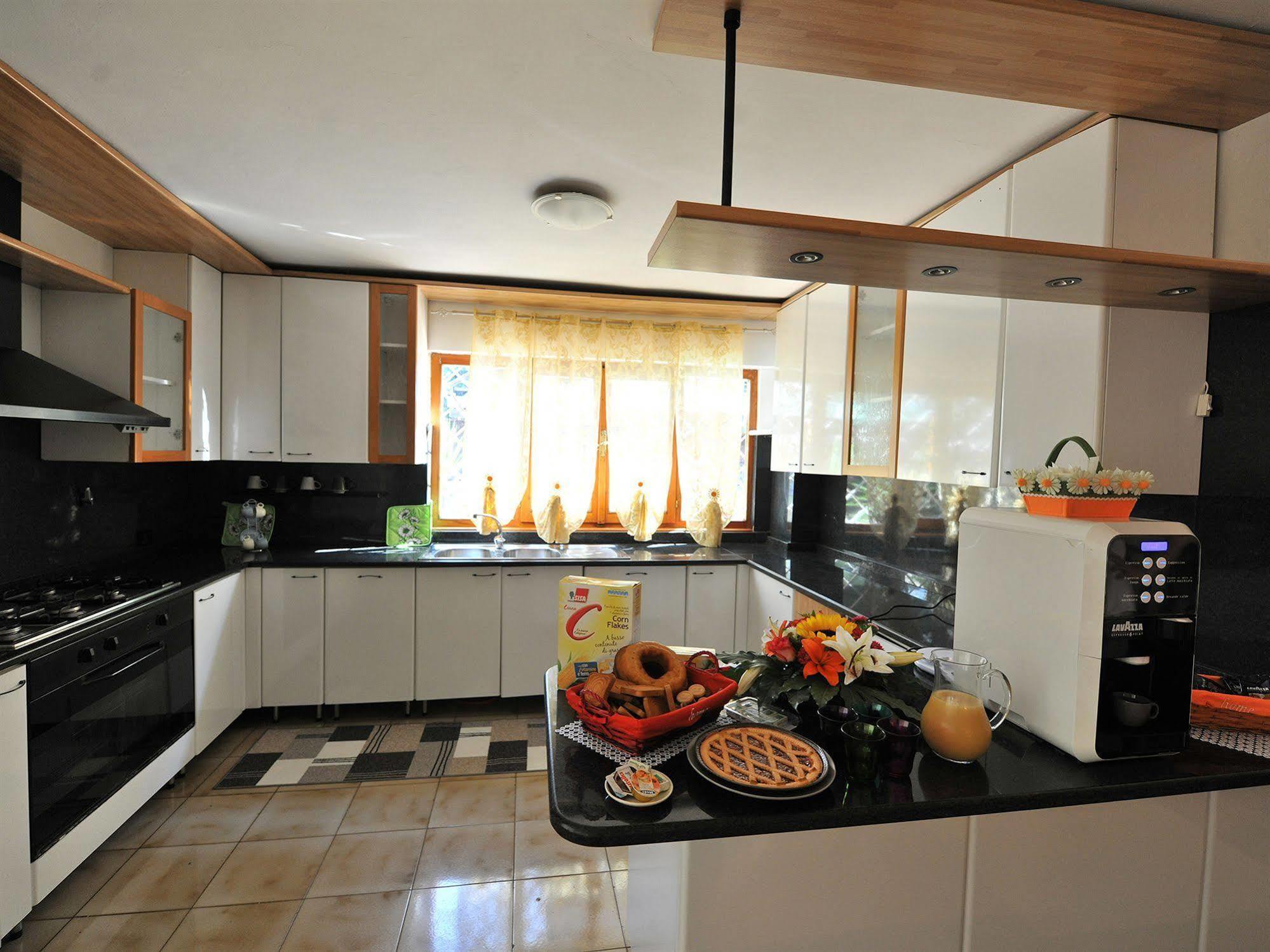Bed & Breakfast Domus Domiziana 2*