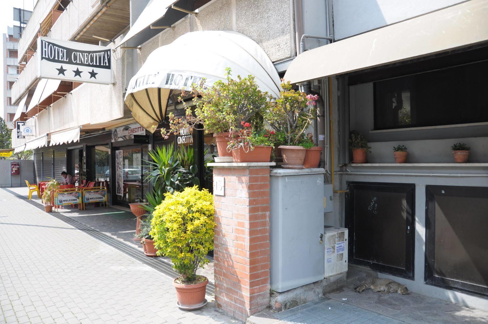 Cinecittà 3*