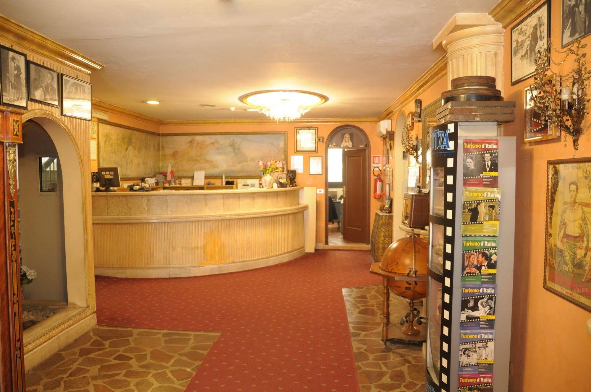 Cinecittà Hotel 3*