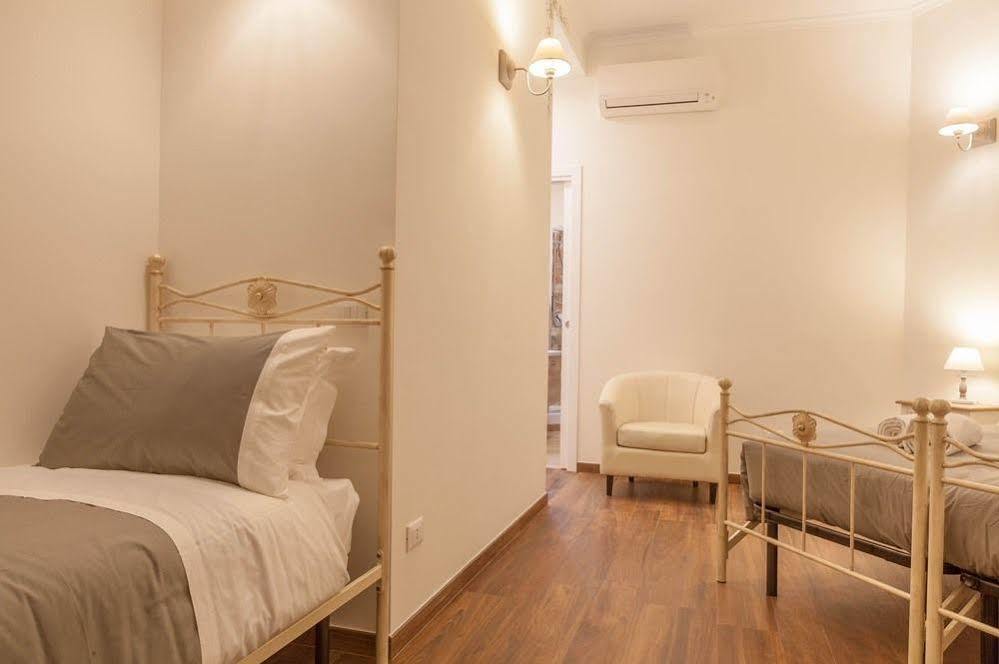 Donna Margherita Suite&rooms Affittacamere 3*