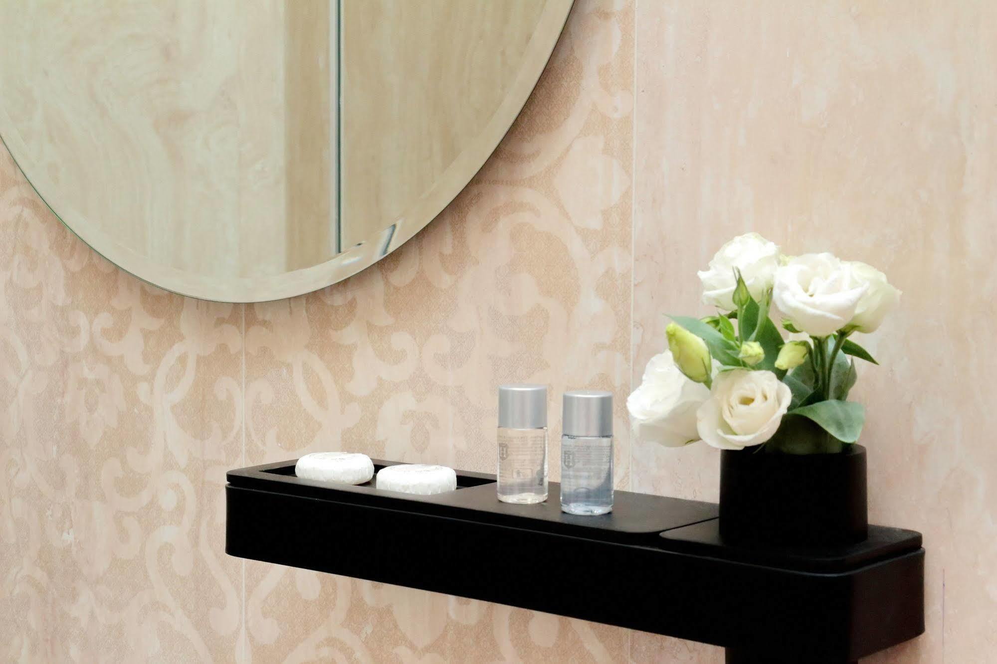 Bq House Colosseum Luxury Rooms 3* Rom