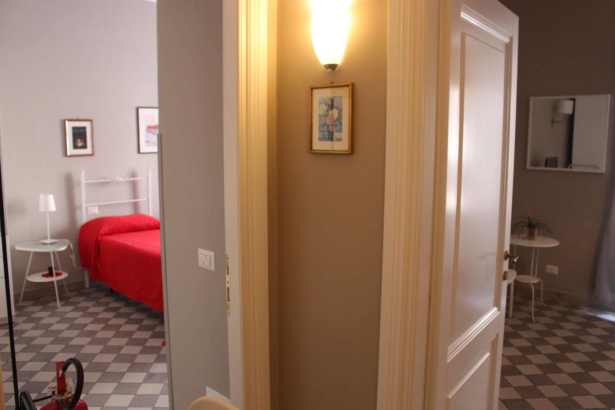 Le Stanze Di Pietro Bed & Breakfast 3*